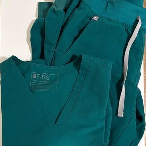 Figs Women's Deep Green Technical Jogger Scrub Set